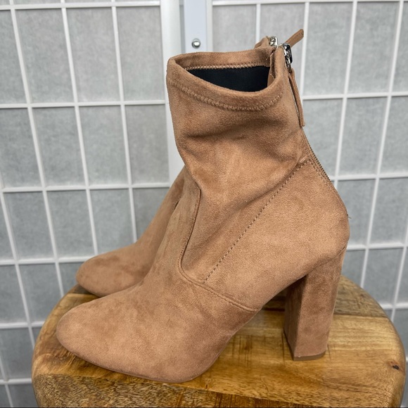 Steve Madden Women’s Sock Ankle Boots - Picture 6 of 7